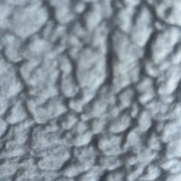 Paridaez reversible fleece top - Picture 2 of 3